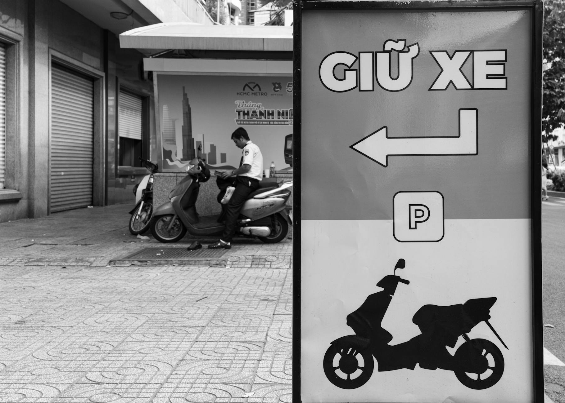 Úc 2026: Chi phí thuê xe tự lái cho người Việt bao nhiêu?